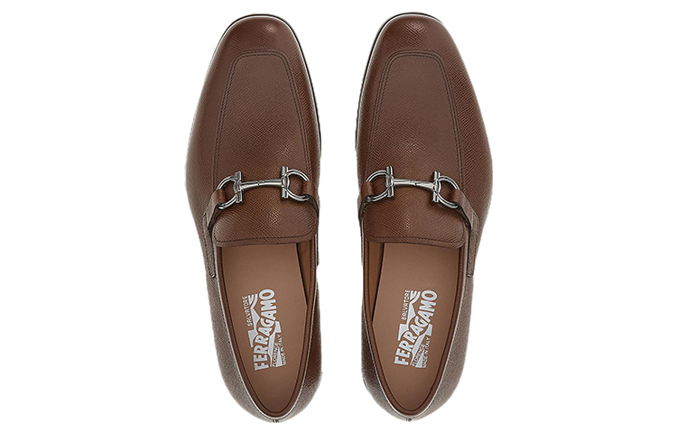 Lookbook 페라가모 간치니 브라운 로퍼 (Ferragamo Ganci Brown Loafers) 02C041-753144