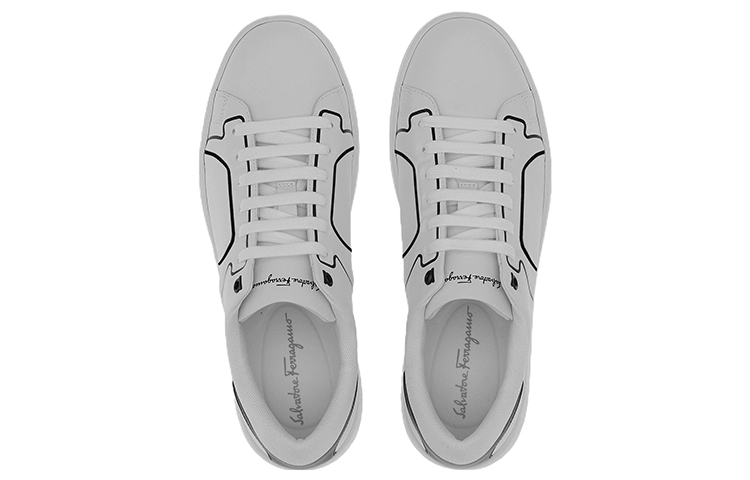 Lookbook FERRAGAMO Gancini 'Retro Tennis Hitam dan Putih' 020832-754101