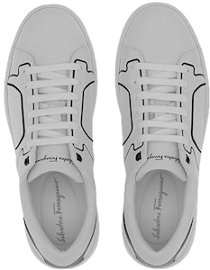 FERRAGAMO Gancini 'Retro Tennis Hitam dan Putih' 020832-754101 Lookbook FERRAGAMO Gancini 'Retro Tennis Hitam dan Putih' 020832-754101