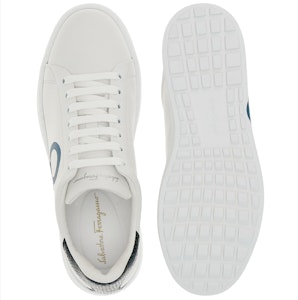 FERRAGAMO Gancini 'Zapatillas Blancas de Moda' 020489-759967 Purchase FERRAGAMO Gancini 'Zapatillas Blancas de Moda' 020489-759967