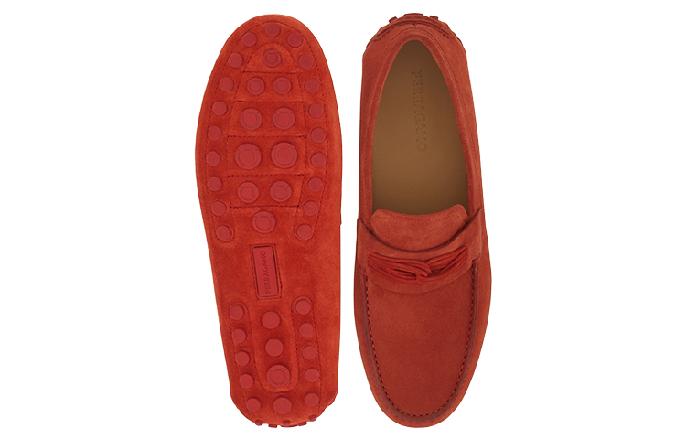 Shop 菲拉格慕Gancini豆豆鞋‘红色丝绒缝线’ 021610-762668