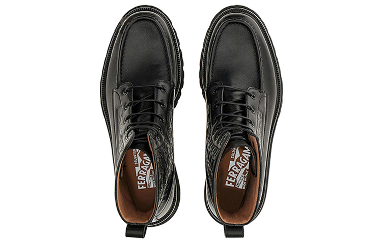 Lookbook FERRAGAMO Kasut Kulit Gancini Lace-Up 'Hitam' 020457-745376