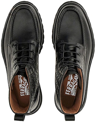 FERRAGAMO Kasut Kulit Gancini Lace-Up 'Hitam' 020457-745376 Lookbook FERRAGAMO Kasut Kulit Gancini Lace-Up 'Hitam' 020457-745376