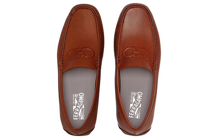 Lookbook 菲拉格慕 Gancini 驼色乐福鞋 020160-741608