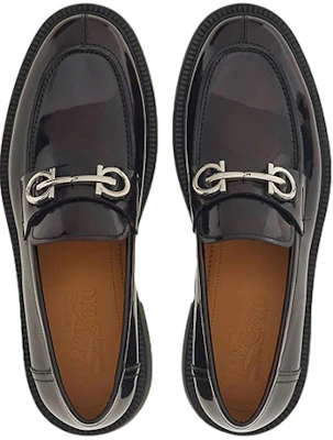 FERRAGAMO菲拉格慕 Gancini 皮革飾面搭扣套腳樂福鞋 男款 紅黑色 Lookbook FERRAGAMO菲拉格慕 Gancini 皮革飾面搭扣套腳樂福鞋 男款 紅黑色