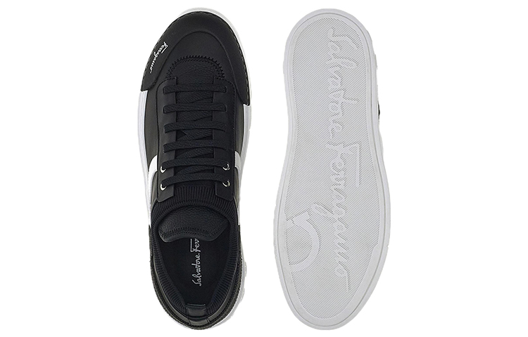 FERRAGAMO Gancini Low-Top Sneaker 'Black Leather' 圖 5