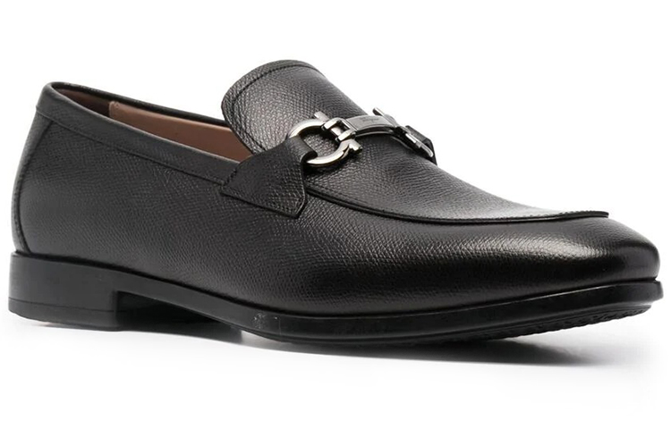 Order FERRAGAMO Gancini Moccasin 'Hitam' 02C512-740672