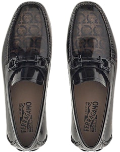 FERRAGAMO Gancini 黑色小牛皮豆豆鞋驾驶鞋 02C398-749452 Lookbook FERRAGAMO Gancini 黑色小牛皮豆豆鞋驾驶鞋 02C398-749452