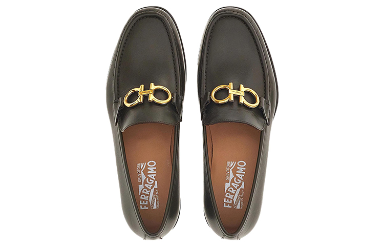 Lookbook Ferragamo 菲拉格慕 Gancini 小牛皮時尚莫卡辛鞋 綠色