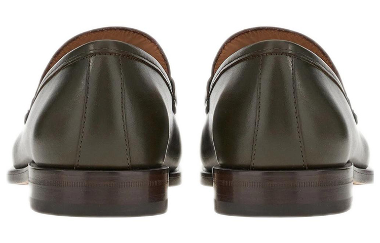 Shop Ferragamo 菲拉格慕 Gancini 小牛皮時尚莫卡辛鞋 綠色