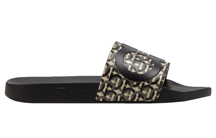 Order 페라가모 간치니 슬라이드 '블랙 레더' 02C308-729248