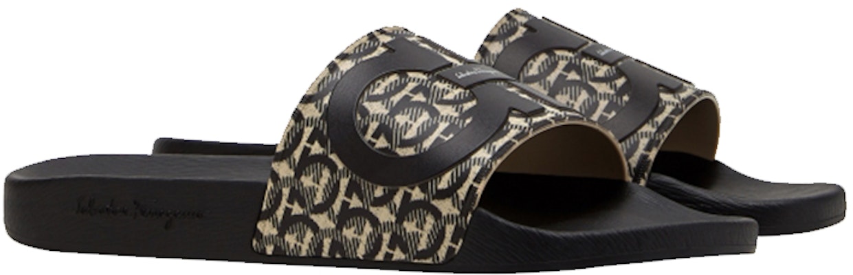 FERRAGAMO Selipar Gancini 'Kulit Hitam' 02C308-729248 Lookbook FERRAGAMO Selipar Gancini 'Kulit Hitam' 02C308-729248