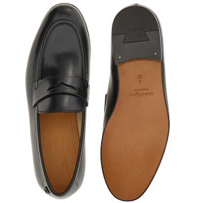 フェラガモ ゴヤ 「ブラックドレス」 021068-758419 Lookbook フェラガモ ゴヤ 「ブラックドレス」 021068-758419