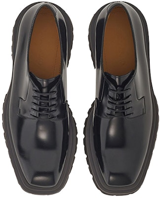 FERRAGAMO Sepatu Kulit Tali Pria 'Hitam Square Toe' 021376-762539 Lookbook FERRAGAMO Sepatu Kulit Tali Pria 'Hitam Square Toe' 021376-762539