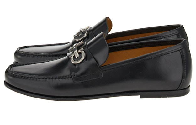 FERRAGAMO Sepatu Kulit Low-Top 'Hitam' 021142-758400 Lookbook FERRAGAMO Sepatu Kulit Low-Top 'Hitam' 021142-758400