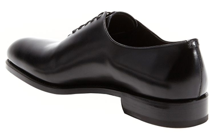 Shop フェラガモレザースニーカー「ブラック」02B482-707825 02B482-707825