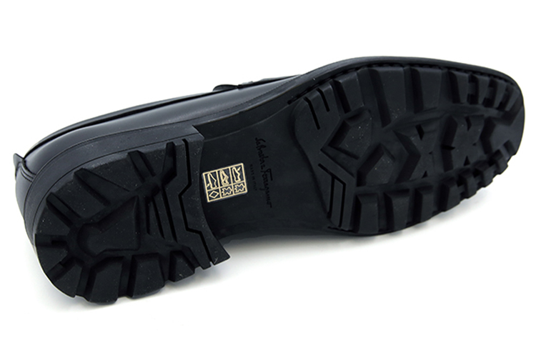 Purchase Zapatillas de Cuero FERRAGAMO 'Black Comfort'. 0671792