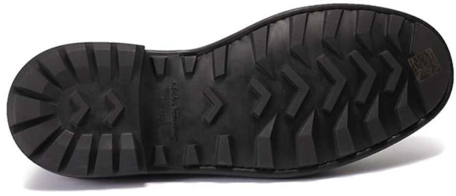 FERRAGAMO Sepatu Kulit 'Hitam Klasik' 0762334 Purchase FERRAGAMO Sepatu Kulit 'Hitam Klasik' 0762334