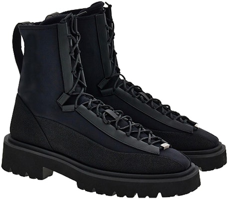 FERRAGAMO Kasut But Kulit Tenun Bertali untuk Aktiviti Luar 'Hitam' 021381-760644 Order FERRAGAMO Kasut But Kulit Tenun Bertali untuk Aktiviti Luar 'Hitam' 021381-760644