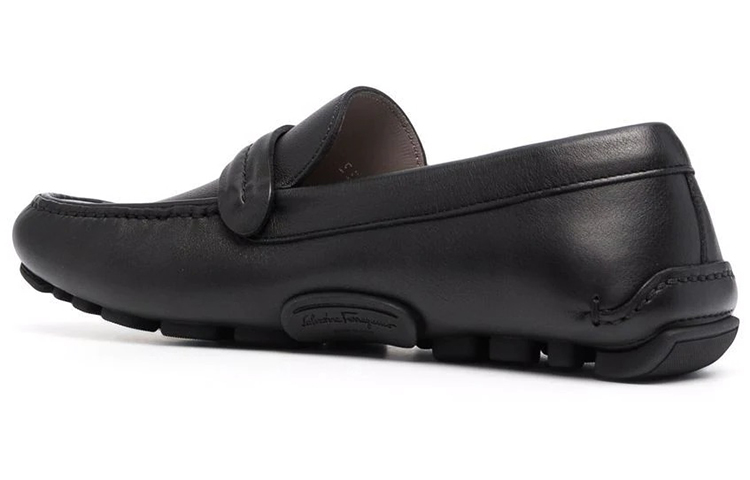 FERRAGAMO Logo Loafers 'Black Leather' 圖 3