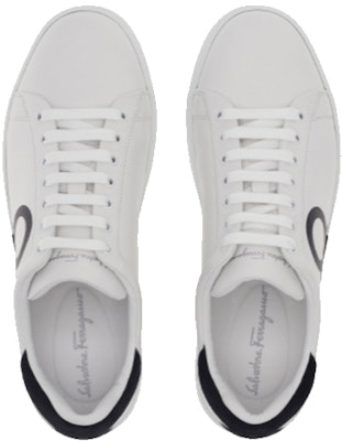 FERRAGAMO Sepatu Low Top 'Cetak Hitam Putih' 020489-747213 Lookbook FERRAGAMO Sepatu Low Top 'Cetak Hitam Putih' 020489-747213