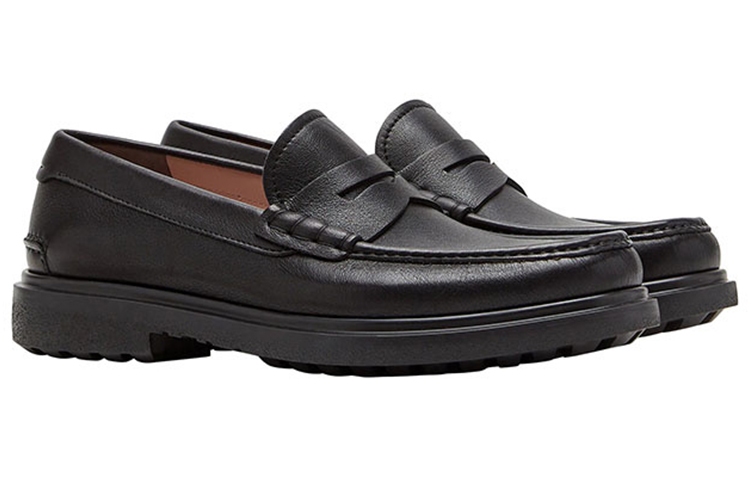 Lookbook FERRAGAMO Moccasin 'Handcrafted Black Calfskin with Thick Rubber Sole' 020233-742243