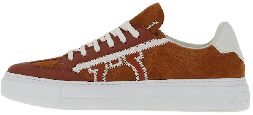 FERRAGAMO Gepolijste Veterschoen ''Bruin Wit'' 02B726-757668 Buy FERRAGAMO Gepolijste Veterschoen ''Bruin Wit'' 02B726-757668