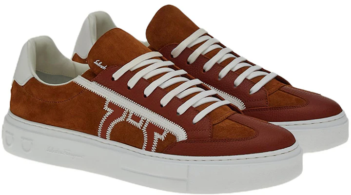 FERRAGAMO Gepolijste Veterschoen ''Bruin Wit'' 02B726-757668 Order FERRAGAMO Gepolijste Veterschoen ''Bruin Wit'' 02B726-757668