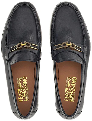 FERRAGAMO菲拉格慕 Gancini 羊皮 粒面質感 休閒鞋 黑色 Lookbook FERRAGAMO菲拉格慕 Gancini 羊皮 粒面質感 休閒鞋 黑色