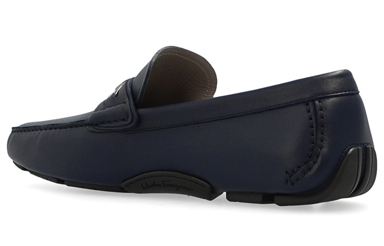 Lookbook 페라가모 간치니 네이비 슬립온 020803-754918