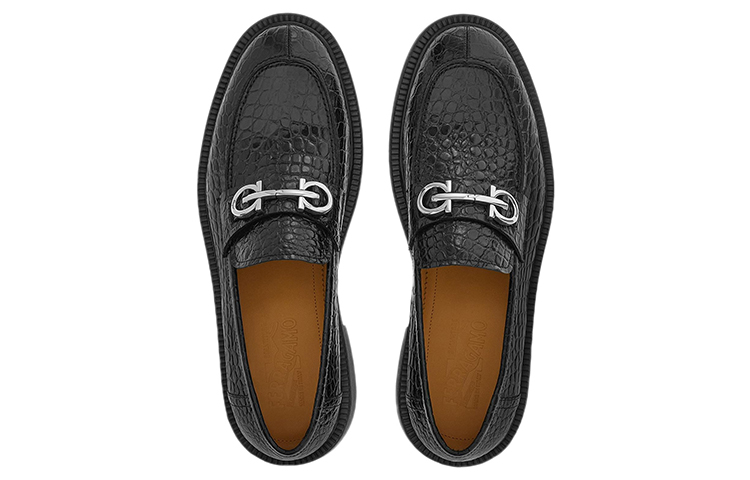 Lookbook FERRAGAMO Salvatore Gancini Loafer 'Cetakan Kulit Buaya Hitam' 021141-758382