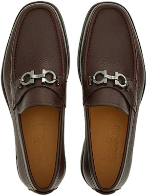 FERRAGAMO菲拉格慕 Gancini 牛皮革 鉚釘 套腳 休閒鞋 男款 棕色 Lookbook FERRAGAMO菲拉格慕 Gancini 牛皮革 鉚釘 套腳 休閒鞋 男款 棕色