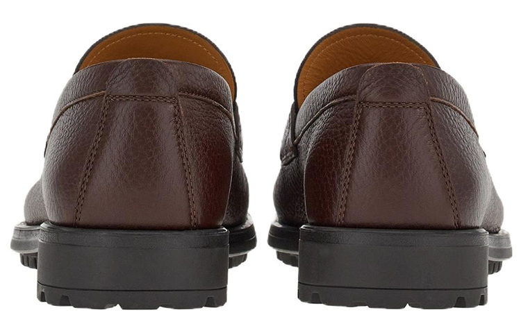 Shop FERRAGAMO菲拉格慕 Gancini 牛皮革 鉚釘 套腳 休閒鞋 男款 棕色