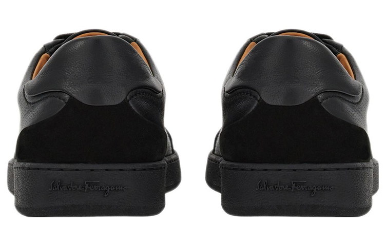Shop FERRAGAMO Salvatore Leren Lage Sneakers Veters ''Zwart Mode'' 021178-759230