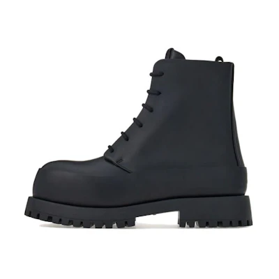 FERRAGAMO Salvatore Round Toe Lace-Up Boots 'Black Leather'