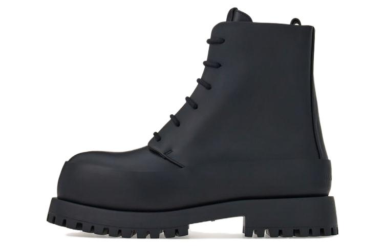 FERRAGAMO Salvatore Round Toe Lace-Up Boots 'Black Leather' 021984-766278