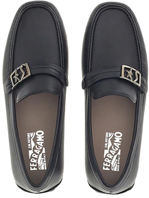 菲拉格慕 SF 扣飾休閒平底鞋 黑色 Shop 菲拉格慕 SF 扣飾休閒平底鞋 黑色