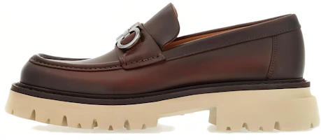Ferragamo Slip-On Loafers in Red Brown Leather 021596 769049 Ferragamo Slip-On Loafers in Red Brown Leather 021596 769049