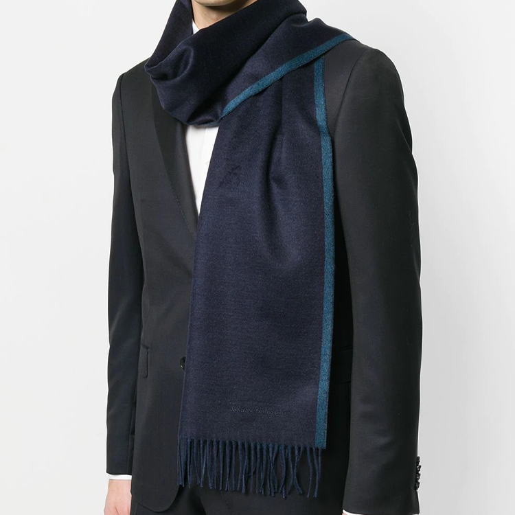FERRAGAMO Tassel Comfortable Scarf for Men in Deep Blue. 643211DRAGONFLY 圖 3