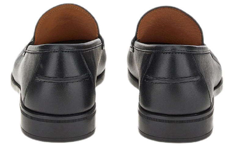 Purchase 菲拉格慕 VARA 飾扣莫卡辛鞋 黑色