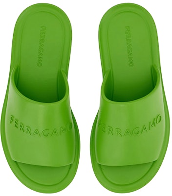 FERRAGAMO Sandalia Verde de Punta Abierta con Correa Ancha 021678-763220 Lookbook FERRAGAMO Sandalia Verde de Punta Abierta con Correa Ancha 021678-763220