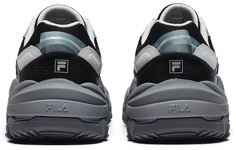 FILA 2 Kasut Lari 'Putih Kelabu Hijau' F12M232140FCA Shop FILA 2 Kasut Lari 'Putih Kelabu Hijau' F12M232140FCA