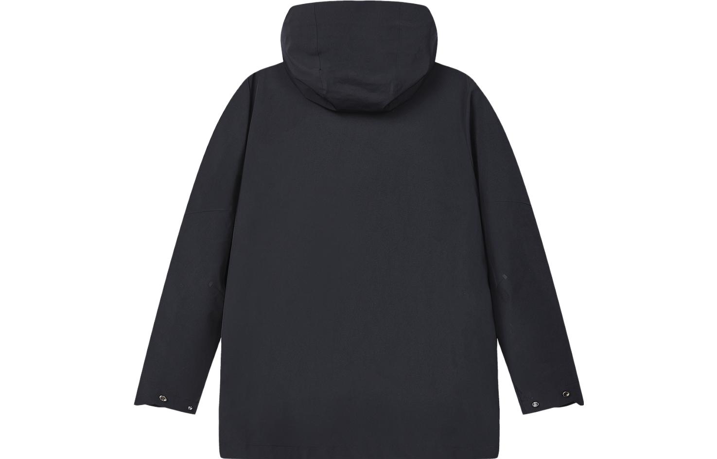 Lookbook FILA Jaket Panjang Hitam dengan Hoodie Lepas Pasang Lengan Panjang Bahan Katun. F11M412701F-BK