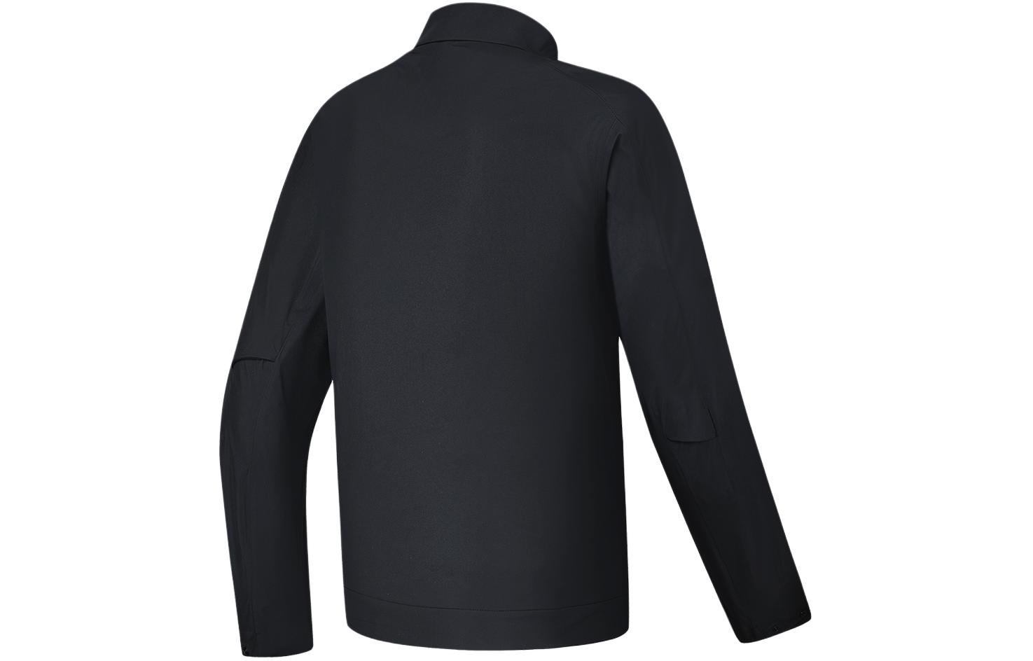 Lookbook FILA Jaket Olahraga High-Neck Hitam dengan Cetak Huruf. A11M417709F-BK