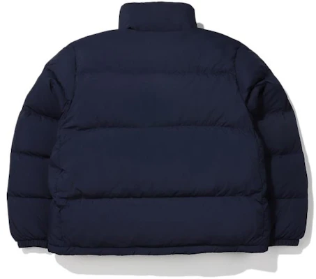 FILA Jaket Puffer Biru dengan Bordir Logo dan Ritsleting FS2DJE4801X-INA Lookbook FILA Jaket Puffer Biru dengan Bordir Logo dan Ritsleting FS2DJE4801X-INA