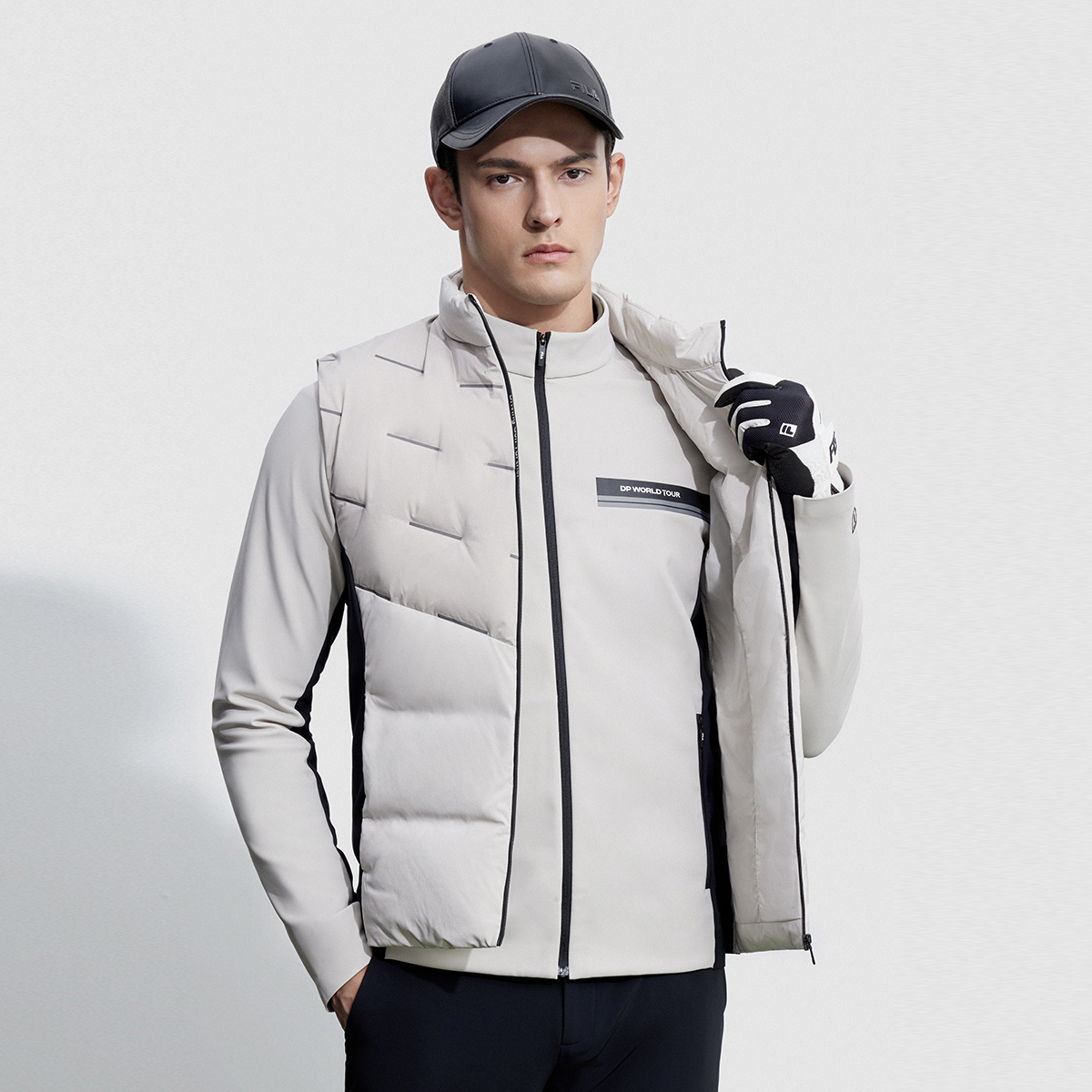 Purchase FILA Golf Jaket Puffer dengan Kerah Berdiri Warna Abu-Abu Monotone. A11M345909F-GY