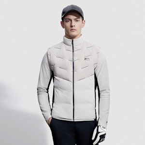 FILA Golf Jaket Puffer dengan Kerah Berdiri Warna Abu-Abu Monotone. A11M345909F-GY Details for FILA Golf Jaket Puffer dengan Kerah Berdiri Warna Abu-Abu Monotone. A11M345909F-GY
