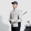 Sizing FILA Golf Jaket Puffer dengan Kerah Berdiri Warna Abu-Abu Monotone. A11M345909F-GY