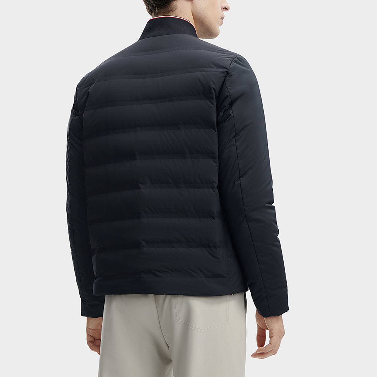 FILA  Lightweight Down Jacket with Logo Print Stand Collar in Legendary Blue. F11M341905R-NV 圖 5