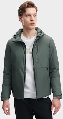 FILA Jaket Down Berhud Ringan Kasual Hangat. F11M342911F-GN Shop FILA Jaket Down Berhud Ringan Kasual Hangat. F11M342911F-GN